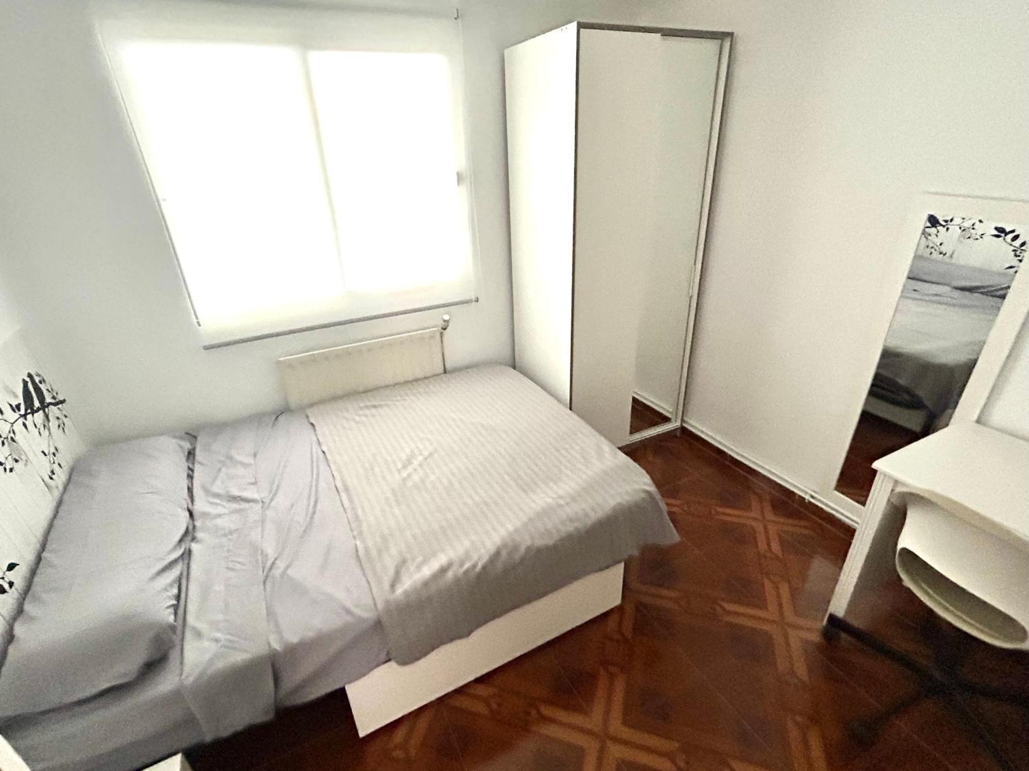 Habitacion Privada En Piso Compartido Madrid Exterior foto
