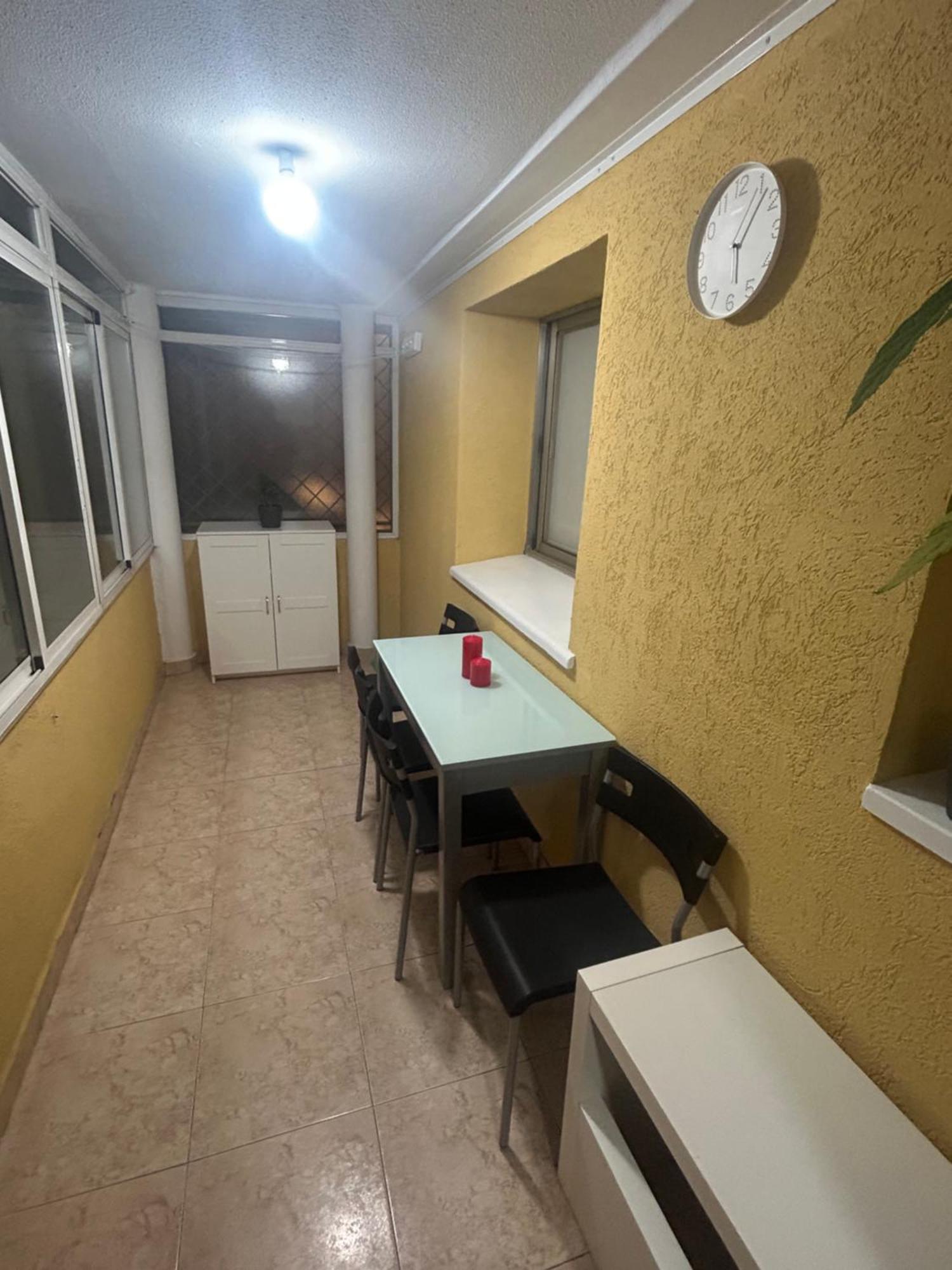 Habitacion Privada En Piso Compartido Madrid Exterior foto