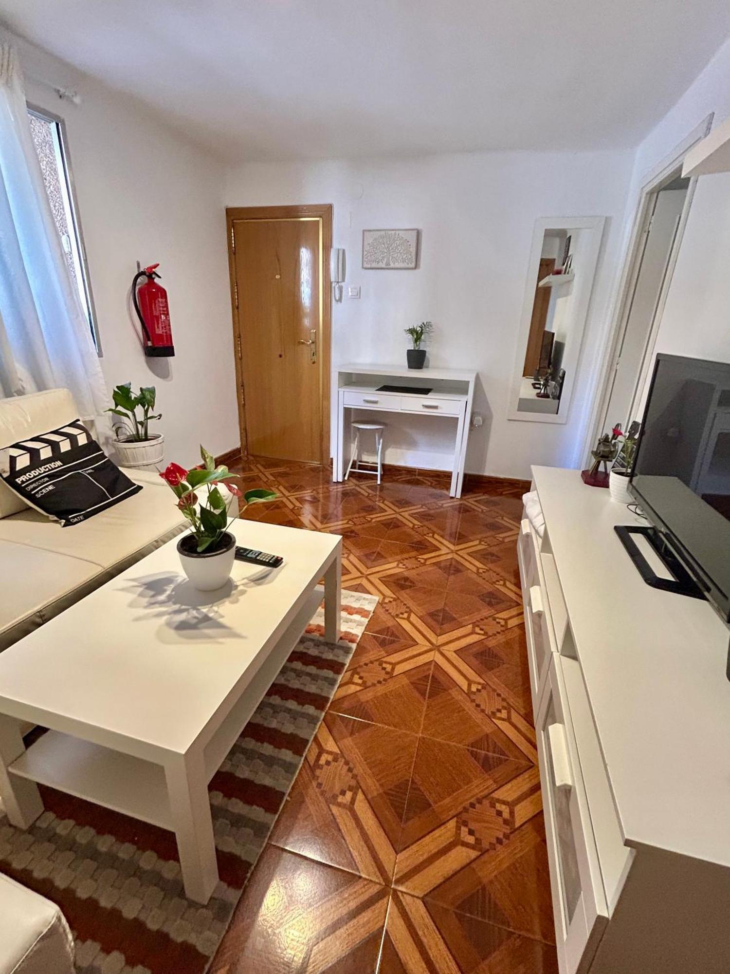Habitacion Privada En Piso Compartido Madrid Exterior foto